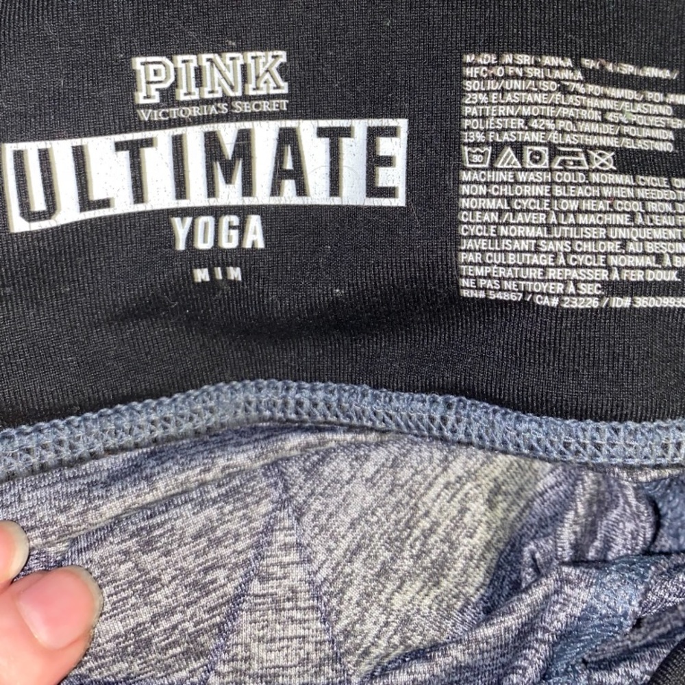 Victoria’s Secret Pink ultimate yoga exercise leggings, colorblock, size Medium - Picture 3 of 4